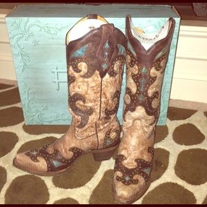 Corral boots