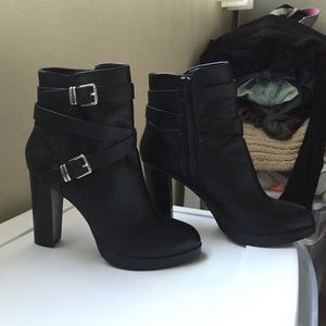 Never been used Forever 21 booties