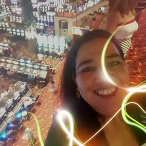 Meet your Posher, Dalia