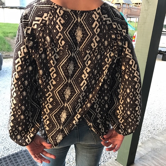 American eagle flowy blouse - Picture 2 of 5