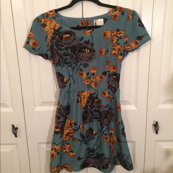 Vintage/Retro Floral Dress
