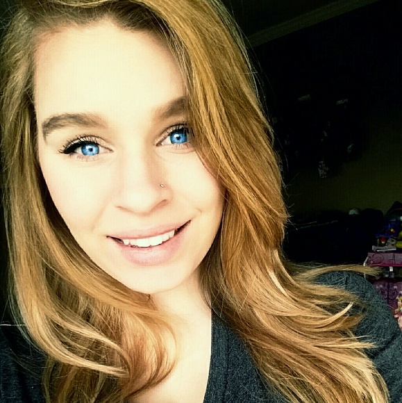 Meet your Posher, Christy