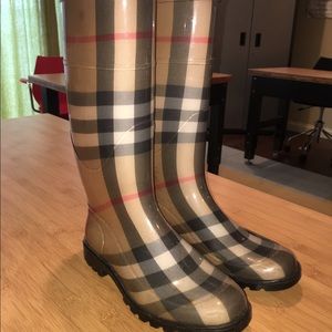 Burberry Rainboots