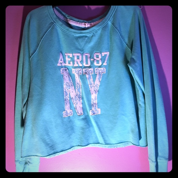 Aéropostale cropped sweatshirt