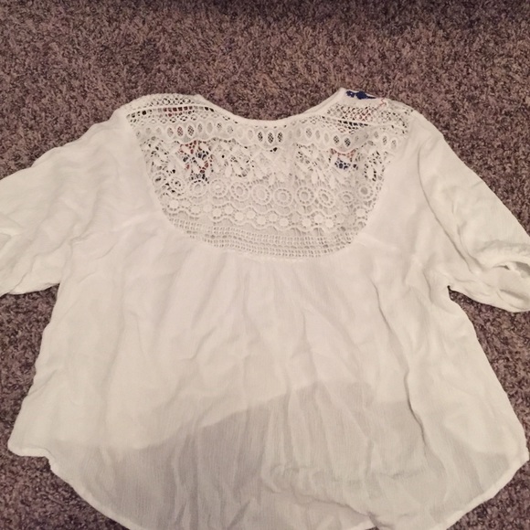 White top - Picture 2 of 2