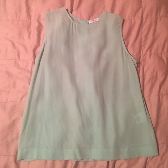 Equipment top