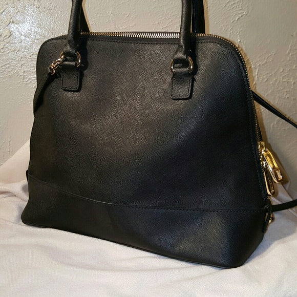 ❤SOLD❤Juicy Couture Beautiful Black w/Pink lining - Picture 3 of 4