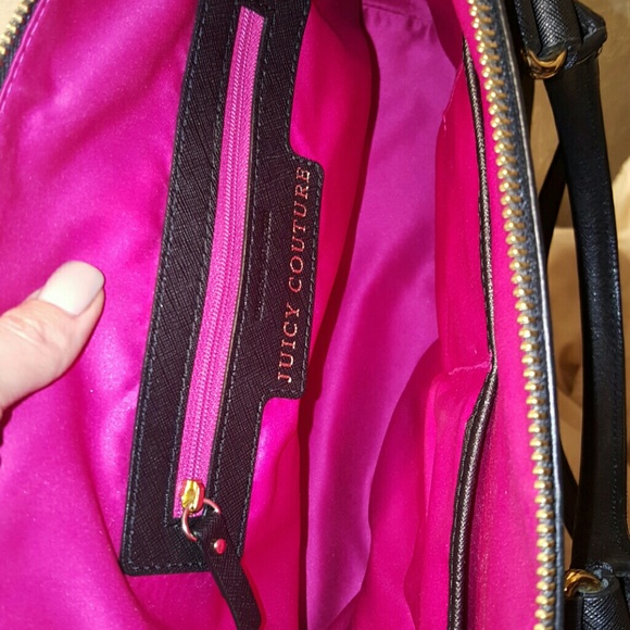 ❤SOLD❤Juicy Couture Beautiful Black w/Pink lining - Picture 4 of 4