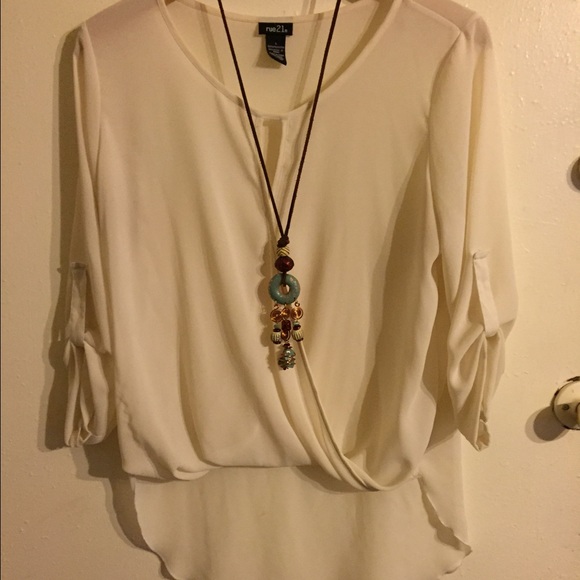 INCLUDES TWO TOPS!