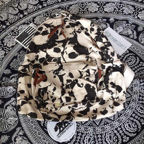 Brandy Melville Handbags - Brandy Melville skull backpack