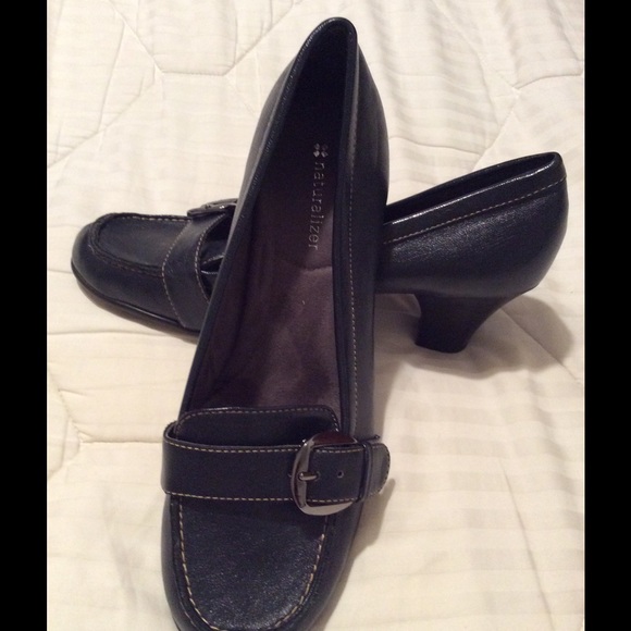 Black naturalized loafer