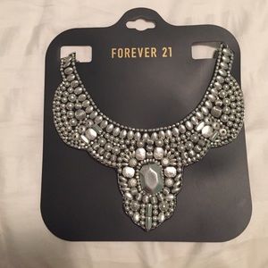 Forever 21 statement necklace