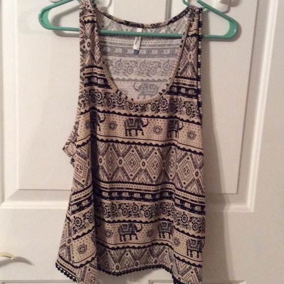 Elephant patterned tank top.    💥SOLD💥