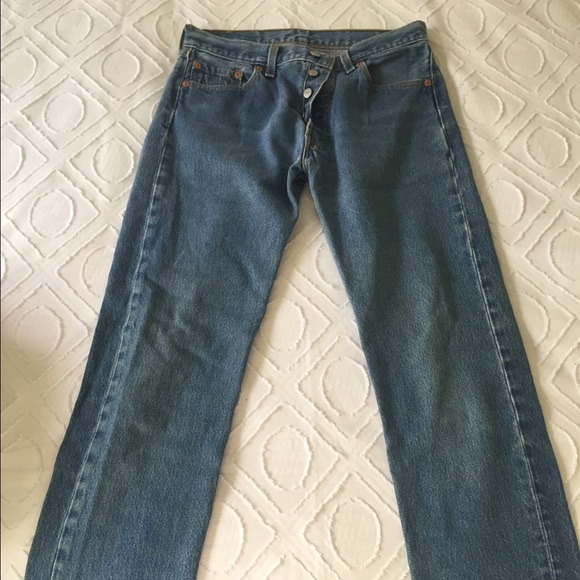 Levis