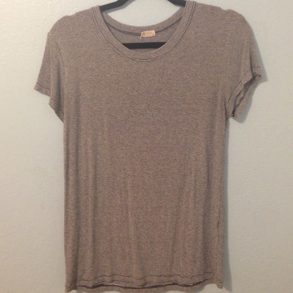 Brandy Melville Tshirt