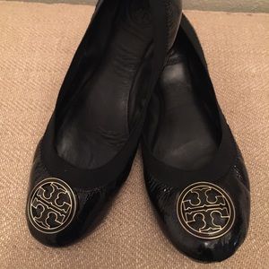 Tory burch flats, worn but in good condition