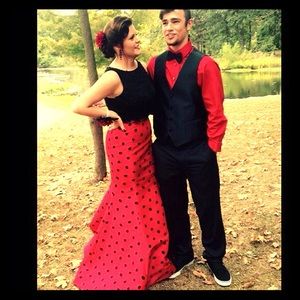 Sherri Hill gown, size 8, no alterations