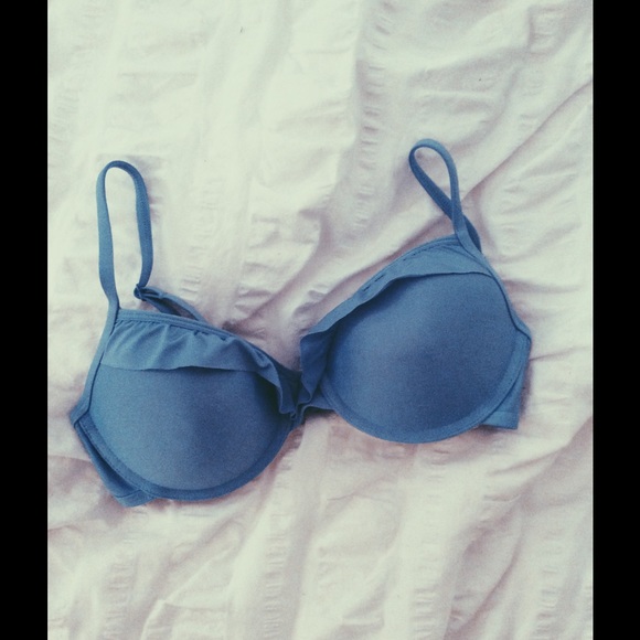 NEW! Ruffled Bikini Top - Picture 1 of 3
