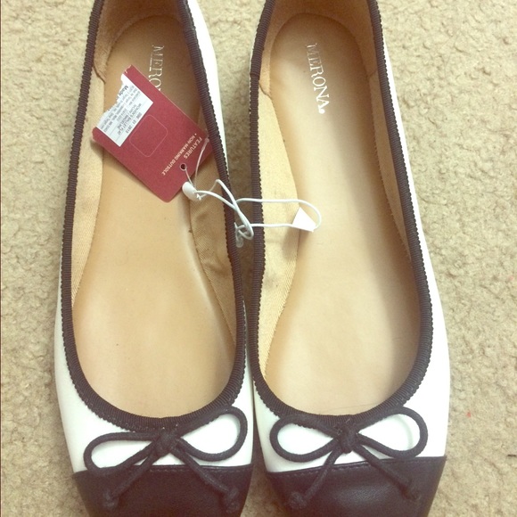 Black and white flats