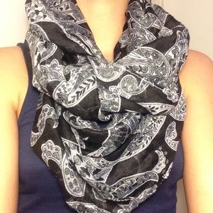 Infinity scarf