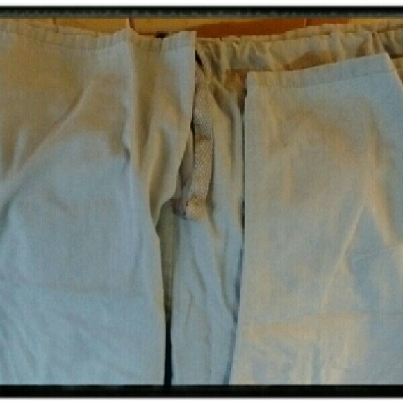 Scrubs - Picture 3 of 3