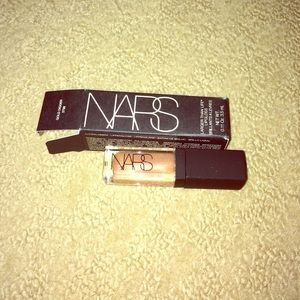 NARS Larger Than Life Lipgloss