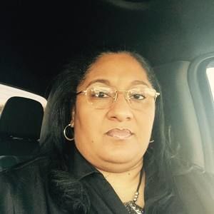 Meet your Posher, Erisha