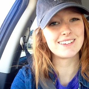 Meet your Posher, Casey