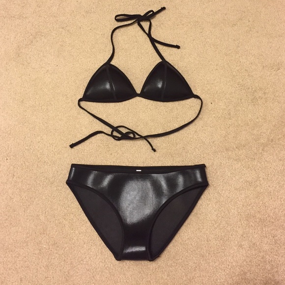 Black Triangl like bikini