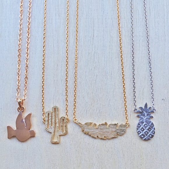 🚫SOLD🚫Pineapple necklace - Picture 3 of 3