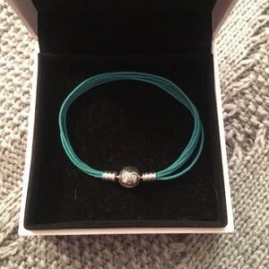 NWT multi strand Pandora bracelet!