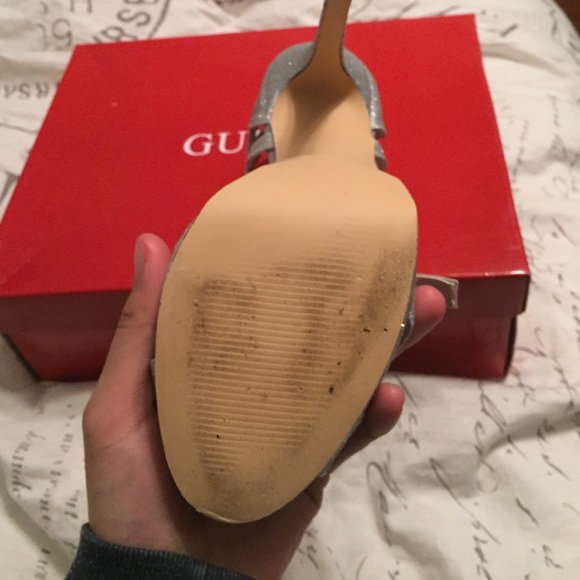 Guess GFQEEN Heels - Picture 3 of 3