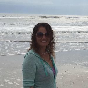 Meet your Posher, Nikki