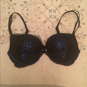 Beautiful VS Very Sexy Push-up bra