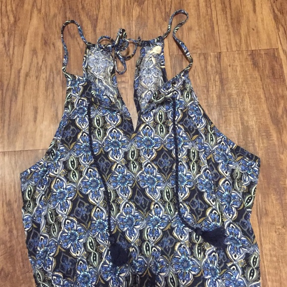 NWOT Hollister Printed Romper sz S - Picture 2 of 4
