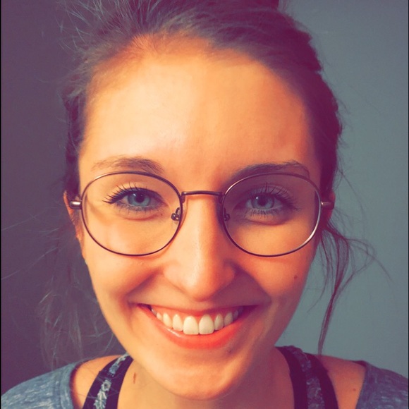 Meet your Posher, Carson - Picture 1 of 1