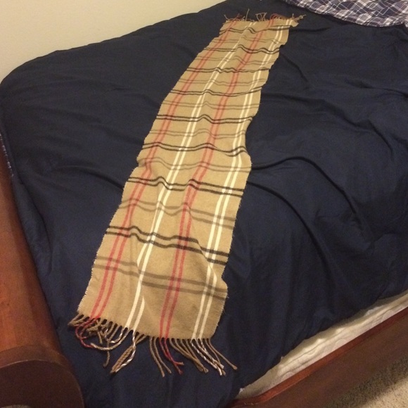 Scarf - Picture 2 of 2