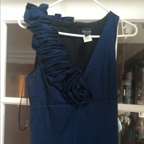 Evening gown - Picture 3 of 4