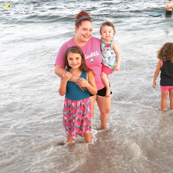 Meet your posher - Picture 3 of 4