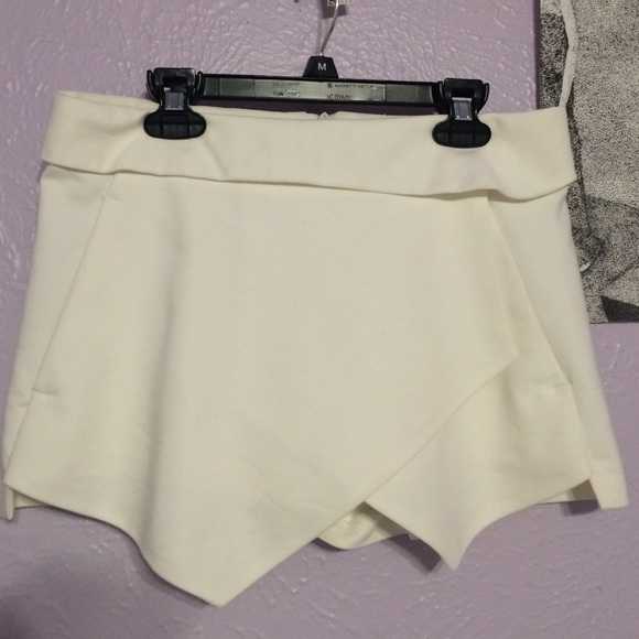 White Zara skort