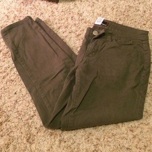 Olive green BDG capris