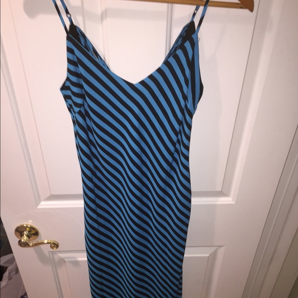 GREYLIN NWOT Beautiful maxi dress Med.