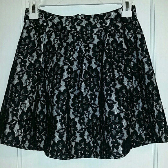 NWT Sage by Love Culture black lace pleated skirt