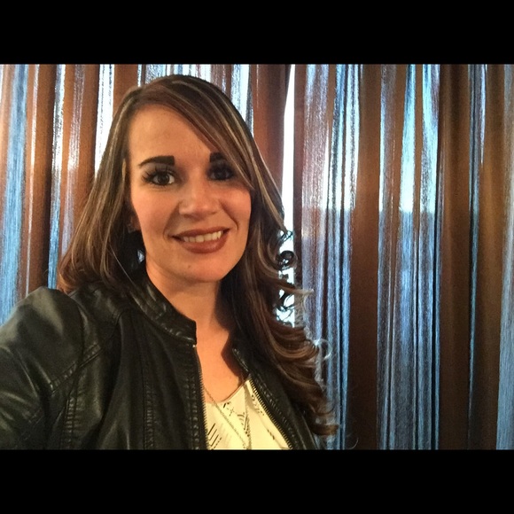 Meet your Posher, Erica