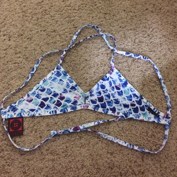 Jolyn Clothing Other - Jolyn merman vent top