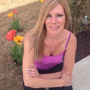 Meet your Posher, Sharon