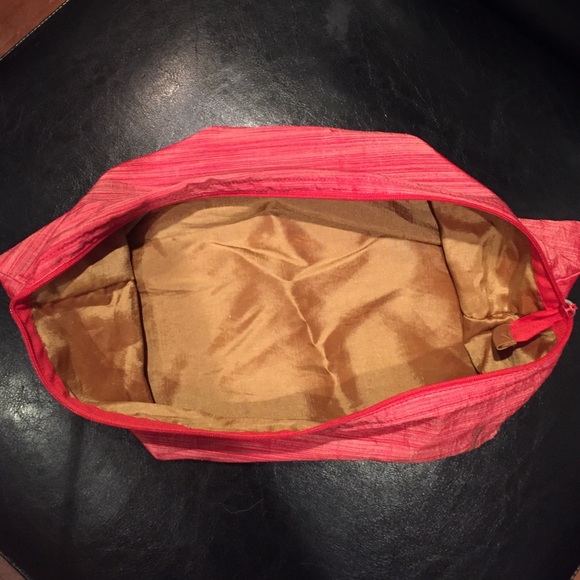 Travel Case - Picture 2 of 2