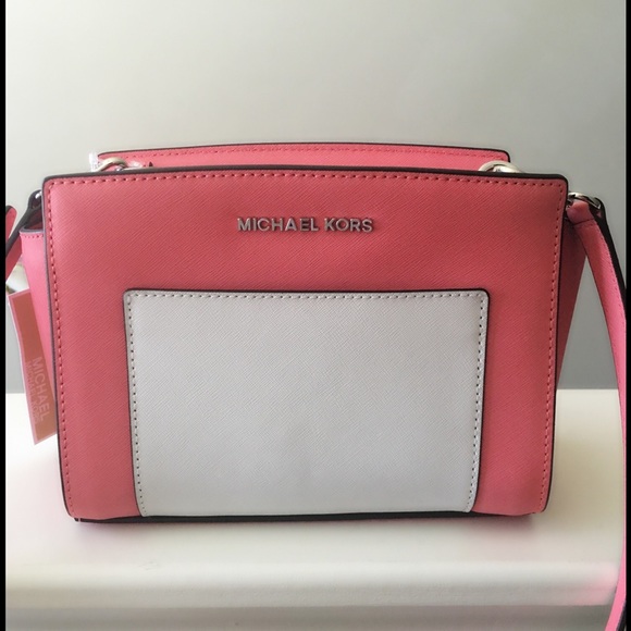 🚫🚫SOLD🚫🚫Michael kors two tone cross body bag
