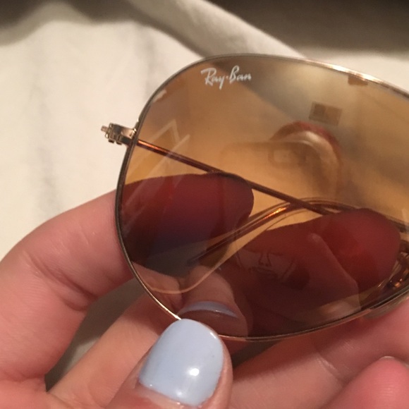 Ray Ban aviators. good condition! - Picture 2 of 3