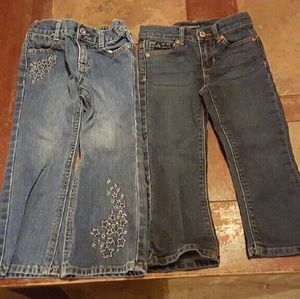 2 pairs of girls 3t jeans